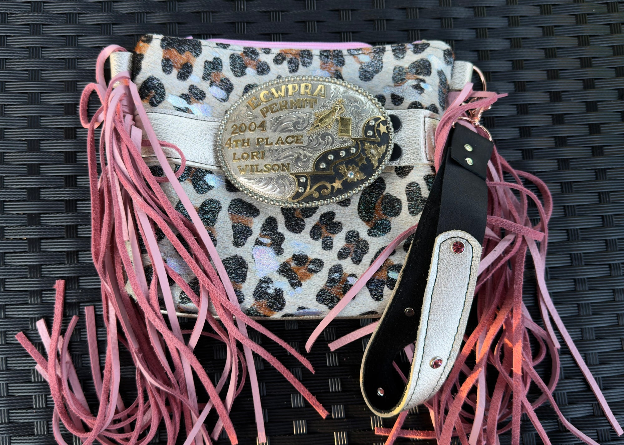 Buckle wristlet with strap